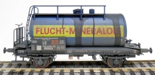 Exact-Train EX22008 - H0 - Leichtbauart Kesselwagen 24m3 Flucht, DB, Ep. IV